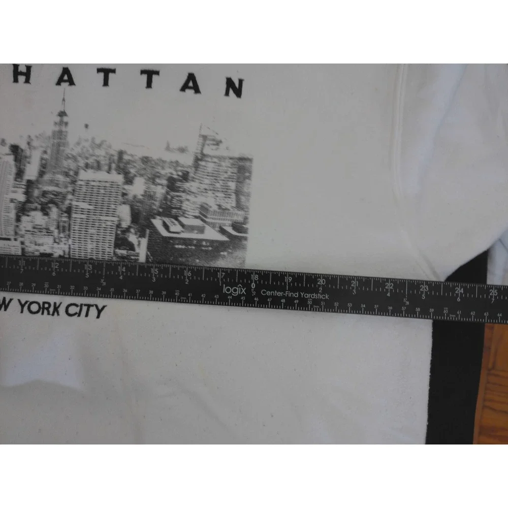 Nikxie Sweatshirt Mens XL White Manhattan NYC Graphic Streetwear Relaxed Fit